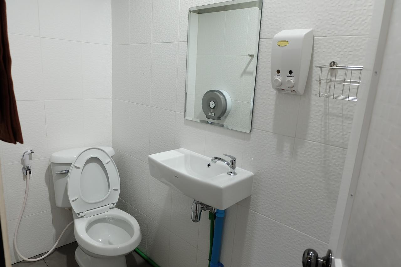 Sleepover Hostel Ban Bang Khwang Exterior photo