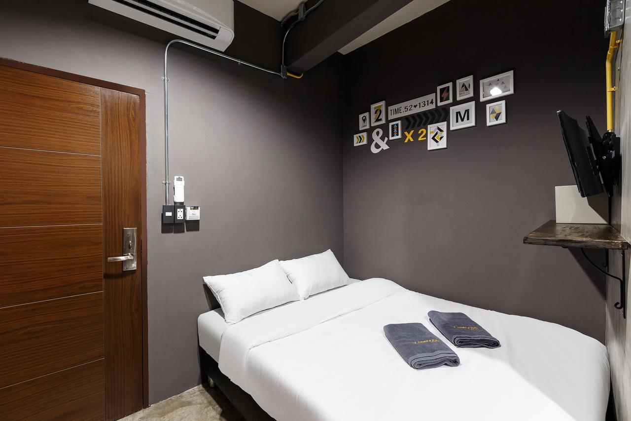 Sleepover Hostel Ban Bang Khwang Exterior photo